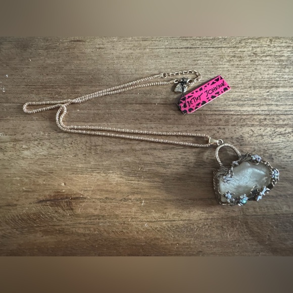 Betsey Johnson Heart Pendant Necklace - Picture 2 of 3